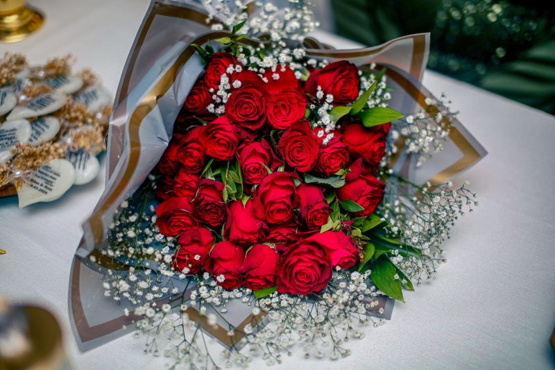 Bouquet de roses rouges Interflora — composition florale de prestige